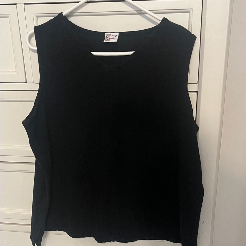 Oh My Gauze Black sleevelessTee
